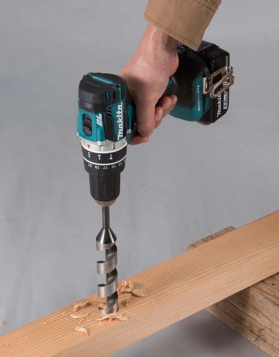 Makita Matkap Akülü Tornavida Darbeli 5.0Ah 18V (2Akü+Şarjer+Çanta)