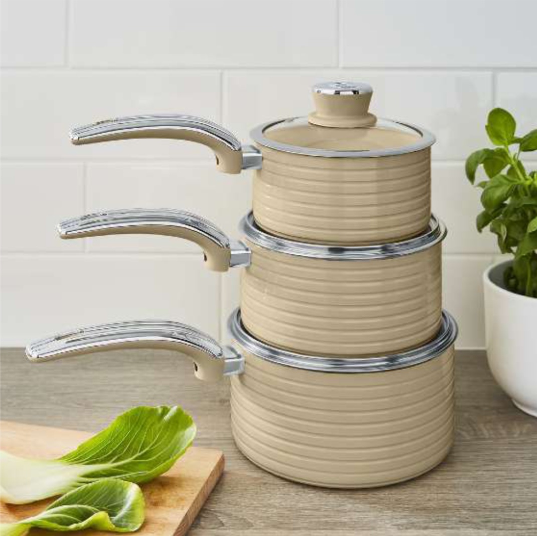 Swan SWPS3020 Retro 3-Piece Saucepan Set
