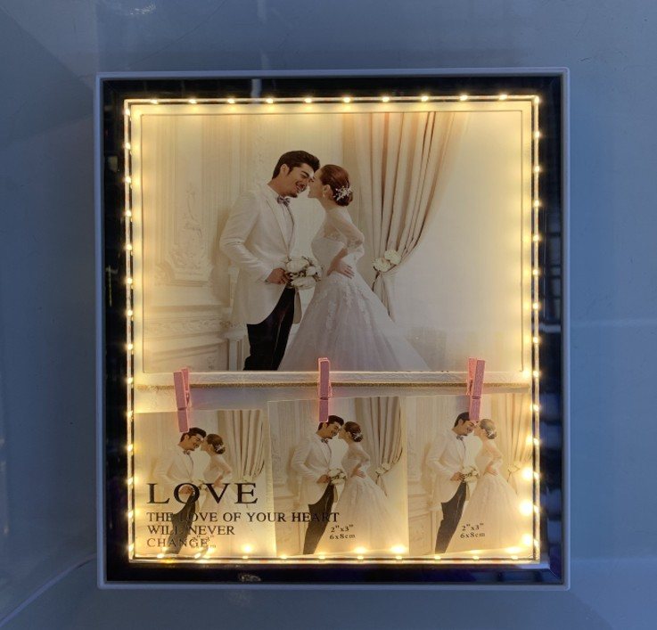 Resim Çerçeve 20x25 cm LED Işıklı USB