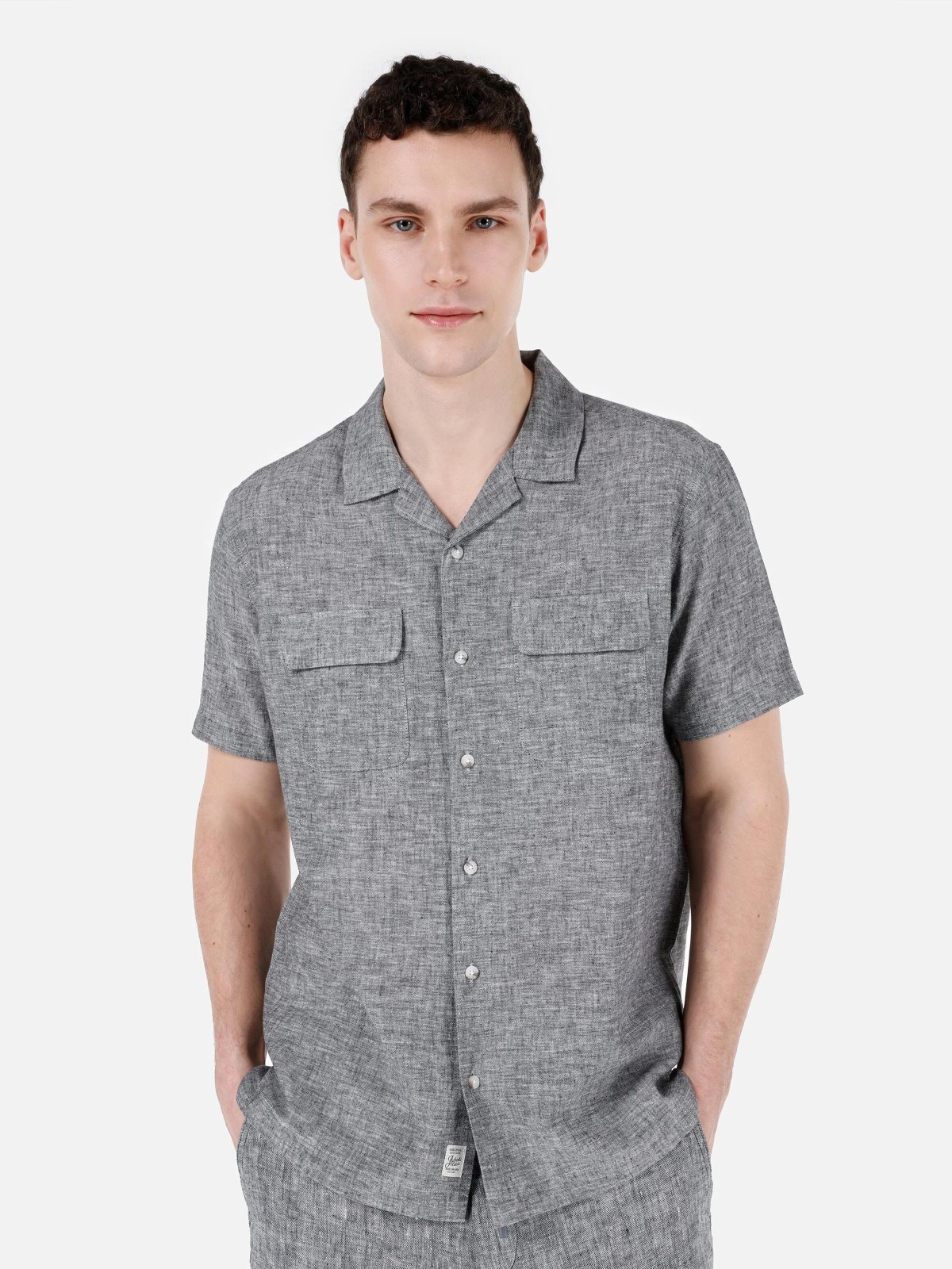Colins 6625 Men's Comfort Fit Short-Sleeve Shirt