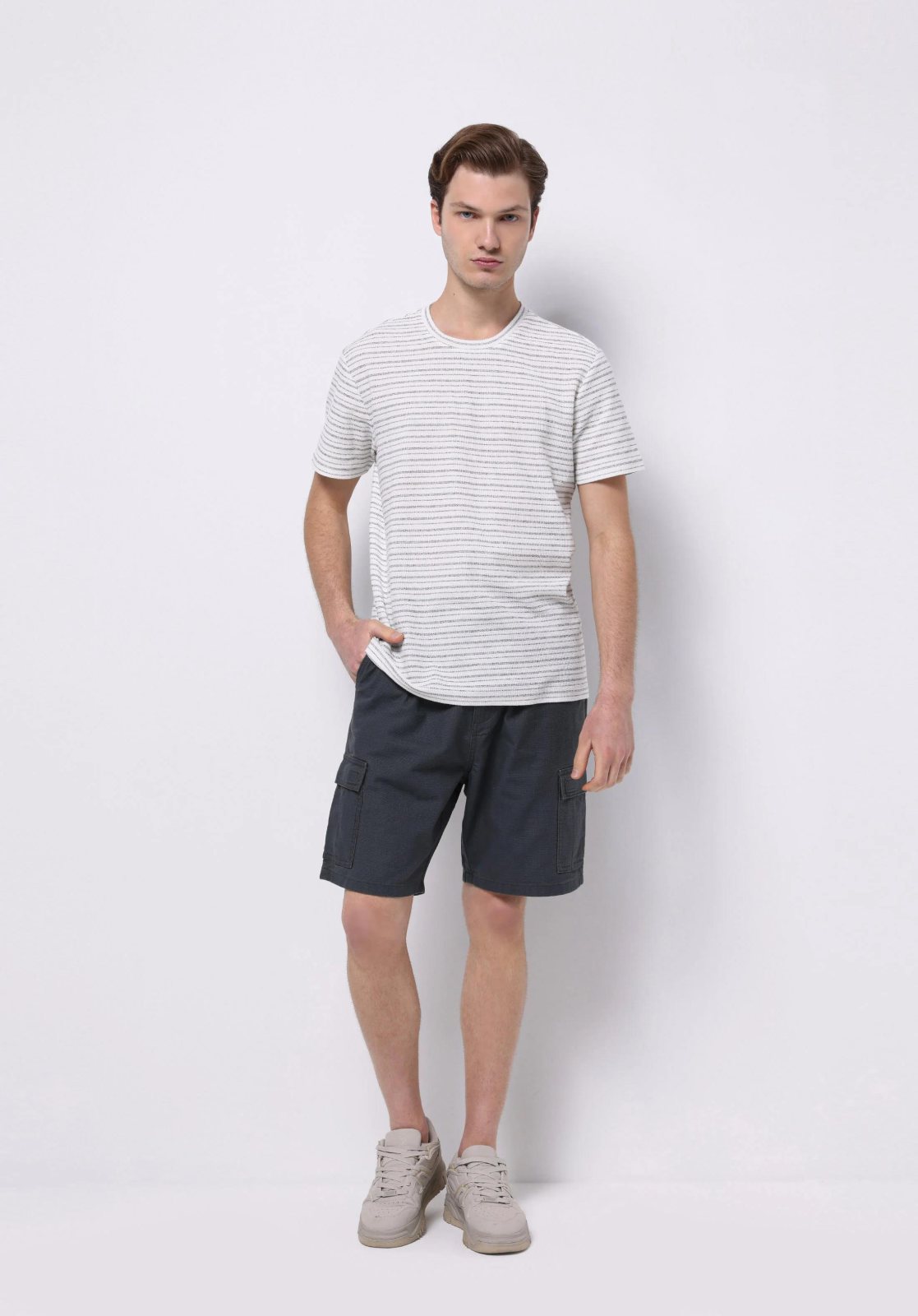 Colins 8612 Regular Fit Woven Men’s Shorts