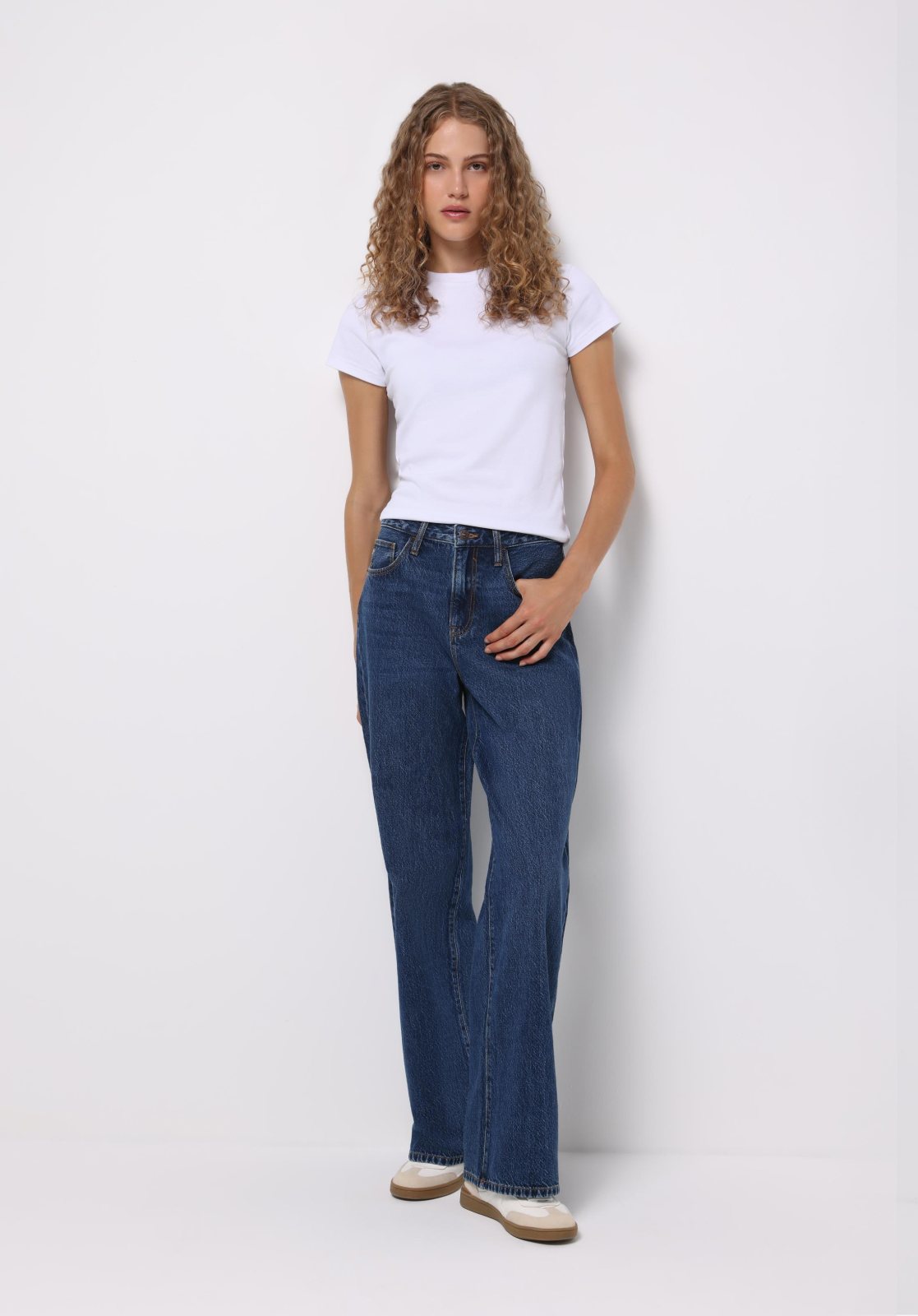 Colins 970 Berry Women’s Jeans, High-Rise Straight Leg Regular Fit