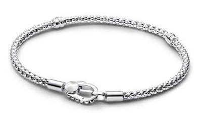 Pandora 593681C00 — серебристый браслет с плетёной цепочкой и клипсой