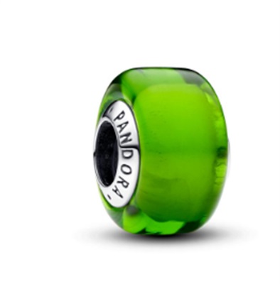 Pandora 793106C00 — зелёный мини-шарм из муранского стекла