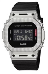 Casio G-Shock GM-5600M-1DR Kol Saati Siyah