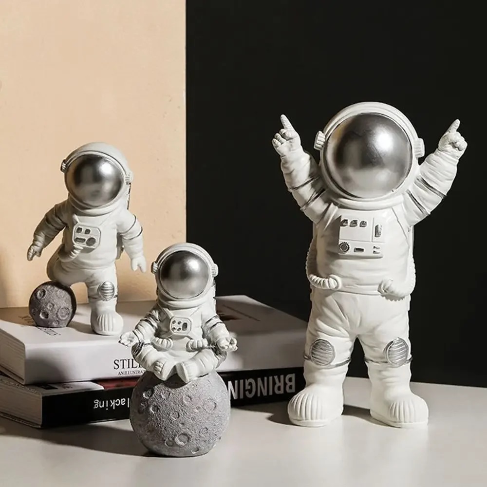 Astronot Figürinler Heykelleri Oyuncak Ev Dekor Silver