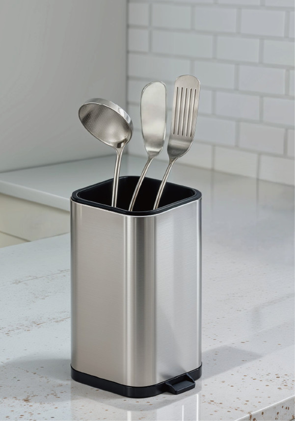 Kinvara Steel Square Drainer